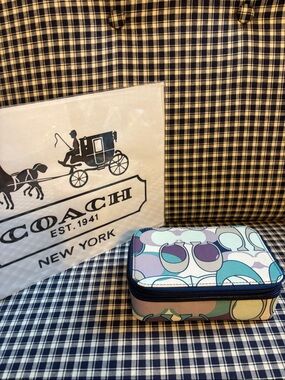Coach Pastel Purple, Teal & Cream Travel Cosmetic Case in Myra print; rare find